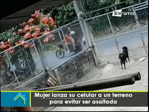 Mujer lanza su celular a un terreno para evitar ser asaltada