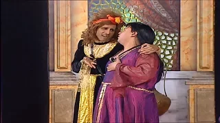 حمدي المرغيني و كريم عفيفي في مشهد كوميدي تياترو مصر 