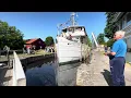 Zeilvakantie 2025: ‘Diana’ door de sluis van Forsvik richting Karlsborg