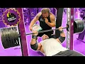 560LB BENCH PRESS AT PLANET FITNESS GYM TAKEOVER