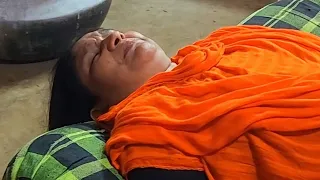 সুখের আসায় বিছানায় মেয়ে ছেলে নিয়ে