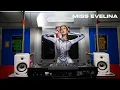Download Lagu MISS EVELINA Live @ DUBAI, UAE 2025 - Melodic House \u0026 Techno DJ Mix 4K @ Underground metro