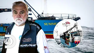 wild bill fights 10 ft seas to catch his final 23 000 lb crab quota deadliest catch