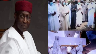 mutuwa mai yankan hanzari da alama tabar baya da kura fatanmu dai allah ya jikansa da rahmarsa amin 