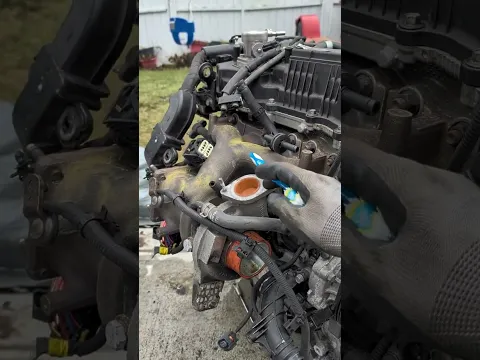 Supercharged vs Turbocharged...which one is better?