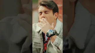 دوروك النعسان   وبعدين بقى من قلة النوم   ربطة شعر اسيا ف يده   دندنها