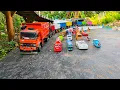 Download Lagu WADIDAU !!! Mobil Truk Tronton Panjang Bongkar Mainan Mobil Mobilan Truk Molen, Bus Telolet, Ambulan