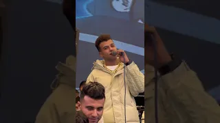 عصام صاصا لايف صاحبي من غبائه دندنها