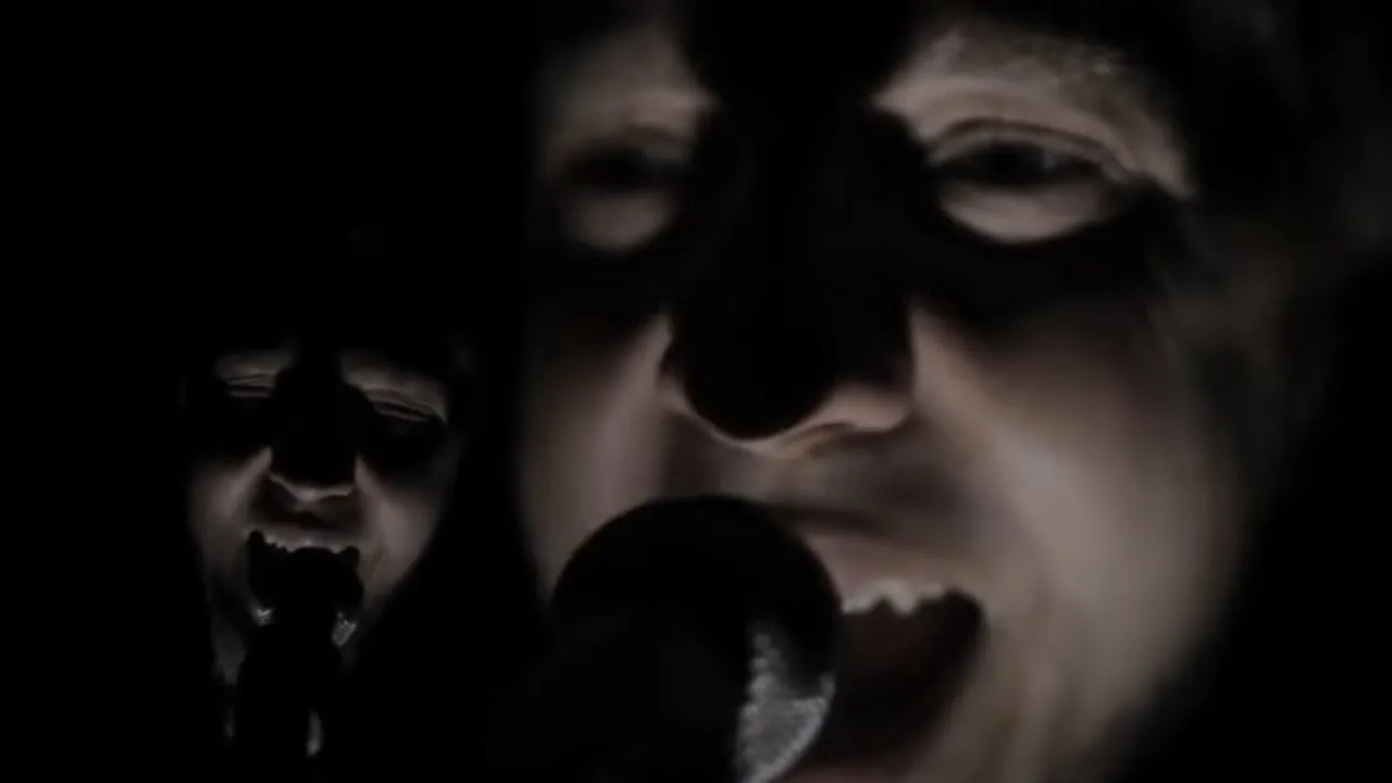 JJ Grey & Mofro - 99 Shades of Crazy (Official Music Video) JJ Grey & Mofro - 99 Shades of Crazy (Official Music Video)