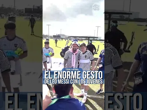 Leo Messi se sacó fotos con todo el mundo #messi #leomessi #futbol