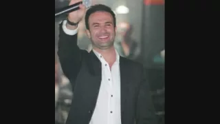                           ايمن زبيب اسمع حبيبي دندنها