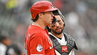 Benches clear in the 3rd inning of the Reds-White Sox game in Chicago
