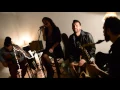 Consentimiento, tema de Mamita Peyote tocada por "The acoustics"