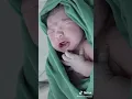 Download Lagu Em bé vừa sinh ra đã biết diễn xuất - Quá đỉnh 👍