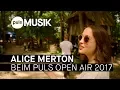 Download Lagu Alice Merton und ihre Fans singen \