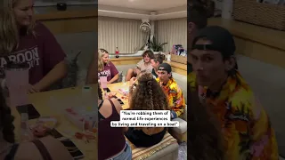 Teenagers growing up living on sailboats / they’ll be fine #sailing #sailboat #sailingfamily #travel