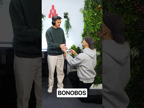 TROUVE LE MIME (mois de l'année) ft. Misterjo, Laprofbilingue #short #mime #challenge