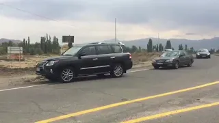 ورود مهندس محمدرضا زنوزی به زادگاه خود شهر زنوز 