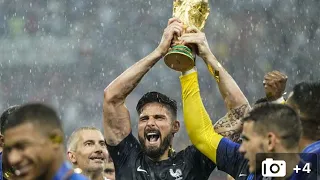 giroud stole a medal