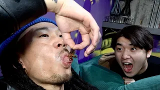 笑ったら即ゴキブリ食べる企画が地獄すぎたwww