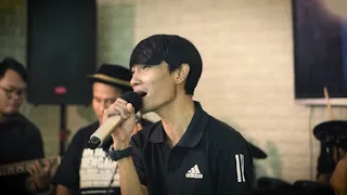 mahkota band cinta terlarang akustik 