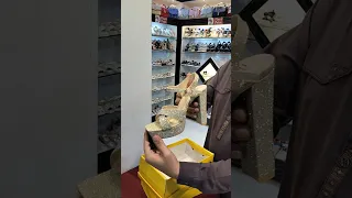 صندل عروس پاشنه بلند طلایی رنگ برای عروس مد  اکسسوری مد  کفش دندنها