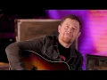 Scotty McCreery’s Acoustic Performance of “Damn Strait”  | CMT