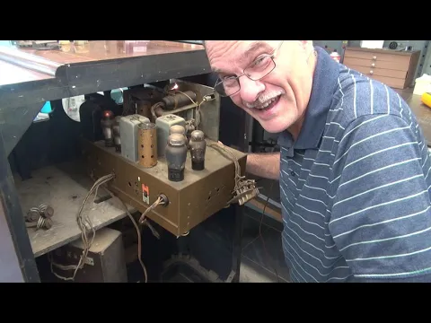 Download MP3 How to repair  Vintage Zenith 10S464 console tube radio Hum fast fix Tips