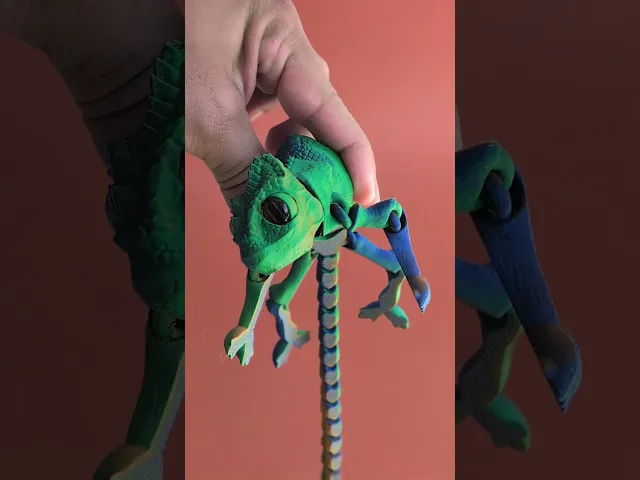 Articulated Chameleon 001 - Craft video thumbnail