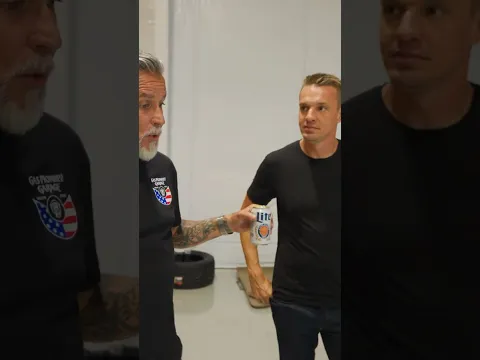 Richard Lets Hoovie In On Some Secrets Goin Down At Gas Monkey 🙉  #gasmonkeygarage #richardrawlings