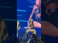 Download Lagu Lisa KICK IT Chair Dance is so hot! 🥵🔥😍🤩#kickit #blackpink#lisa #리사 Born Pink Encore MetLife concert