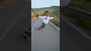 Going Full Blast At 100km H Into This Corner Downhill Speed Longboard Skate 