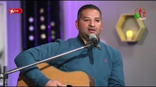 ترنيمة باقدم نفسي ذبيحة حيه ليك   المرنم وائل سامي   برنامج يعود فيحيينا دندنها