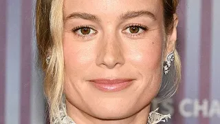 Brie Larson Stacked In Plunging Bikini While Paddleboarding On Mexico Lake