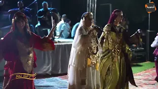كوكتل من الأغاني بصوت الفنانة البدوية الشابة جميلة مع مجموعة البرهومي بقيادة الأستاذ الهادي الزايدي 