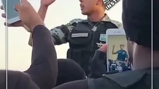 عسكري سعودي ملازم اول يعطي اجازة لجنود الوطن قبل الحج يستاهلون 