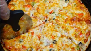 بالعجينة السايلة وبدون مجهود أسهل وأسرع بيتزا بدون عجن ولا فرد هتنبهروا من طعمها !!😋