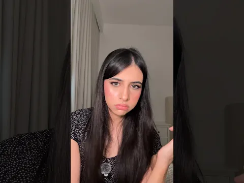 هل انا غبية مثلاً ؟ 😂