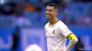 مهارات كرستيانو رونالدو على اغنية من صغر سني دندنها
