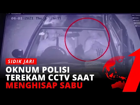 WADUH! Oknum Anggota Polisi Tertangkap Kamera Sedang Asik Gunakan Sabu
