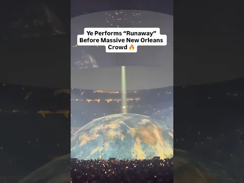 Ye Performs "Runaway" in New Orleans  🎹🔥