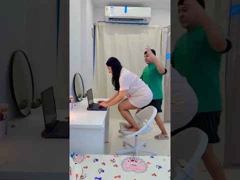 She is dumb #funnyshorts #ytshorts #shorts