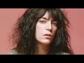 Patti Smith Group - Dancing Barefoot
