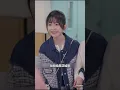 窮大學生一覺醒來發現豪門千金校花懷了他的孩子！ 豈料下一秒他覺醒超級系統，直接獎勵他豪宅豪車，還附贈各種神級技能，把美女校花迷的神魂顛倒！