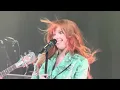 Carly Rae Jepsen - Versailles / Run away with me LIVE 