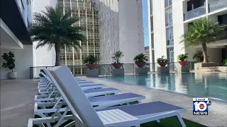 Downtown Miami high rise residents upset over yelling from inmates at adjacent jail
