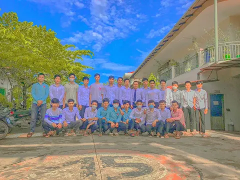 T RMX x Lyy Chou x The Lucky Team tik tok 2022