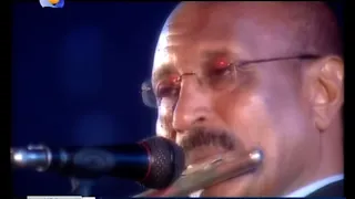 الموسيقار العظيم الراحل  حافظ عبدالرحمن   الايآم الخالدة دندنها