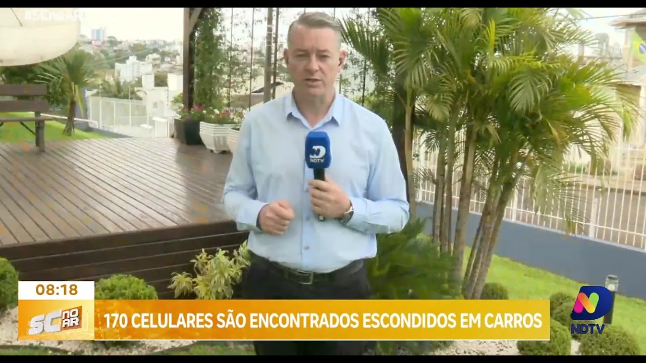 PRF descobre contrabando: 170 celulares escondidos na lataria de carros em Maravilha