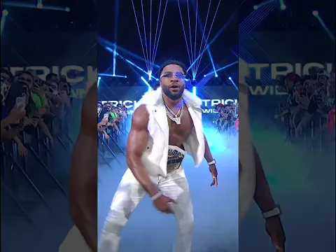 Trick Williams just looks right with championship gold around his waist 🤩👏